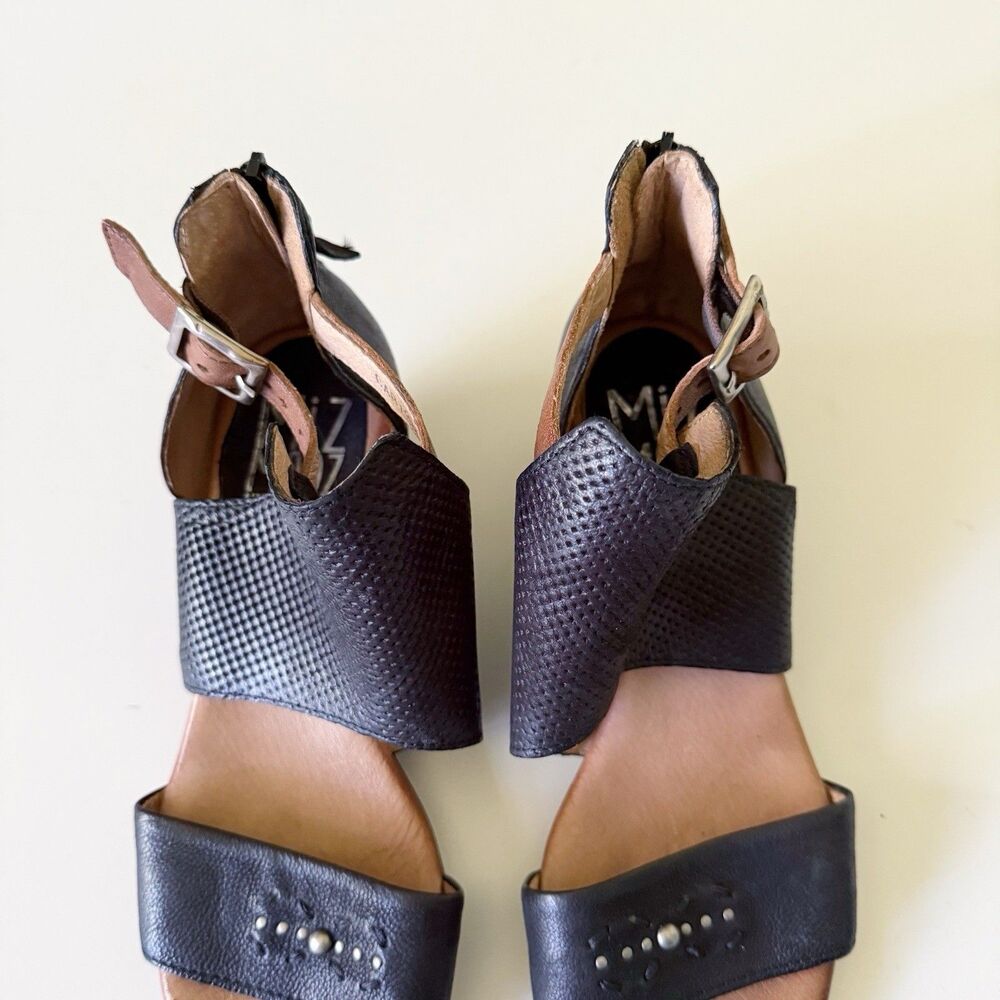 Women's Miz Mooz Leather Cutout Sandals Studded Zipper Black EU Size 38 US 7.5 8 - Picture 10 of 14